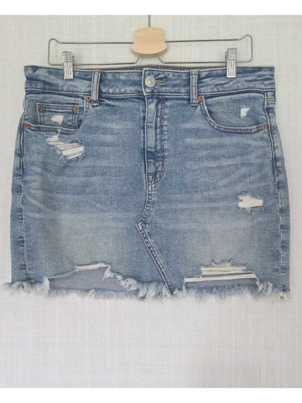 American Eagle Size 14 Distressed Denim Mini Skirt Raw Hem